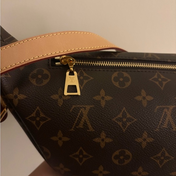 Louis Vuitton Bumbag monogram - Picture 5 of 11